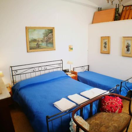 L'Antica Torre Villa Pettorano sul Gizio ภายนอก รูปภาพ